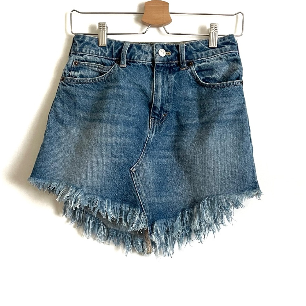We The Free Blue Denim Frayed Hem Distressed 100% Cotton Mini Skirt Size 25
